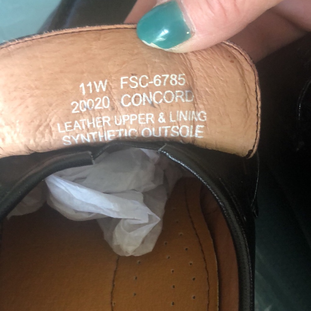 Shoes - Picture 2 of 3
